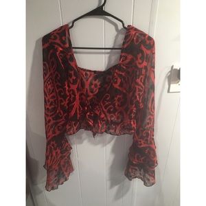Black and red cropped Tie-front blouse